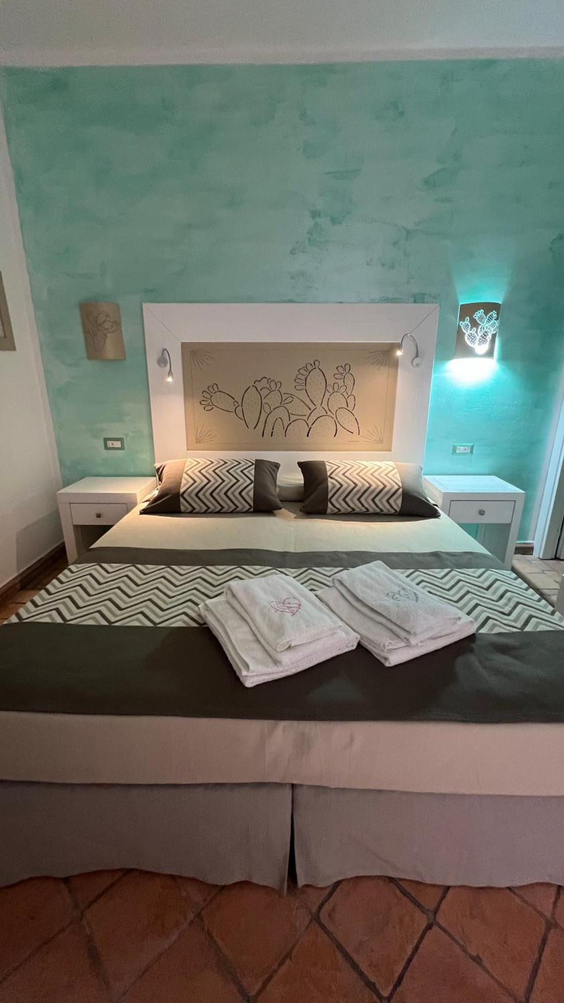 Rooms Apartaments Santa Teresa Капо-Теста Экстерьер фото